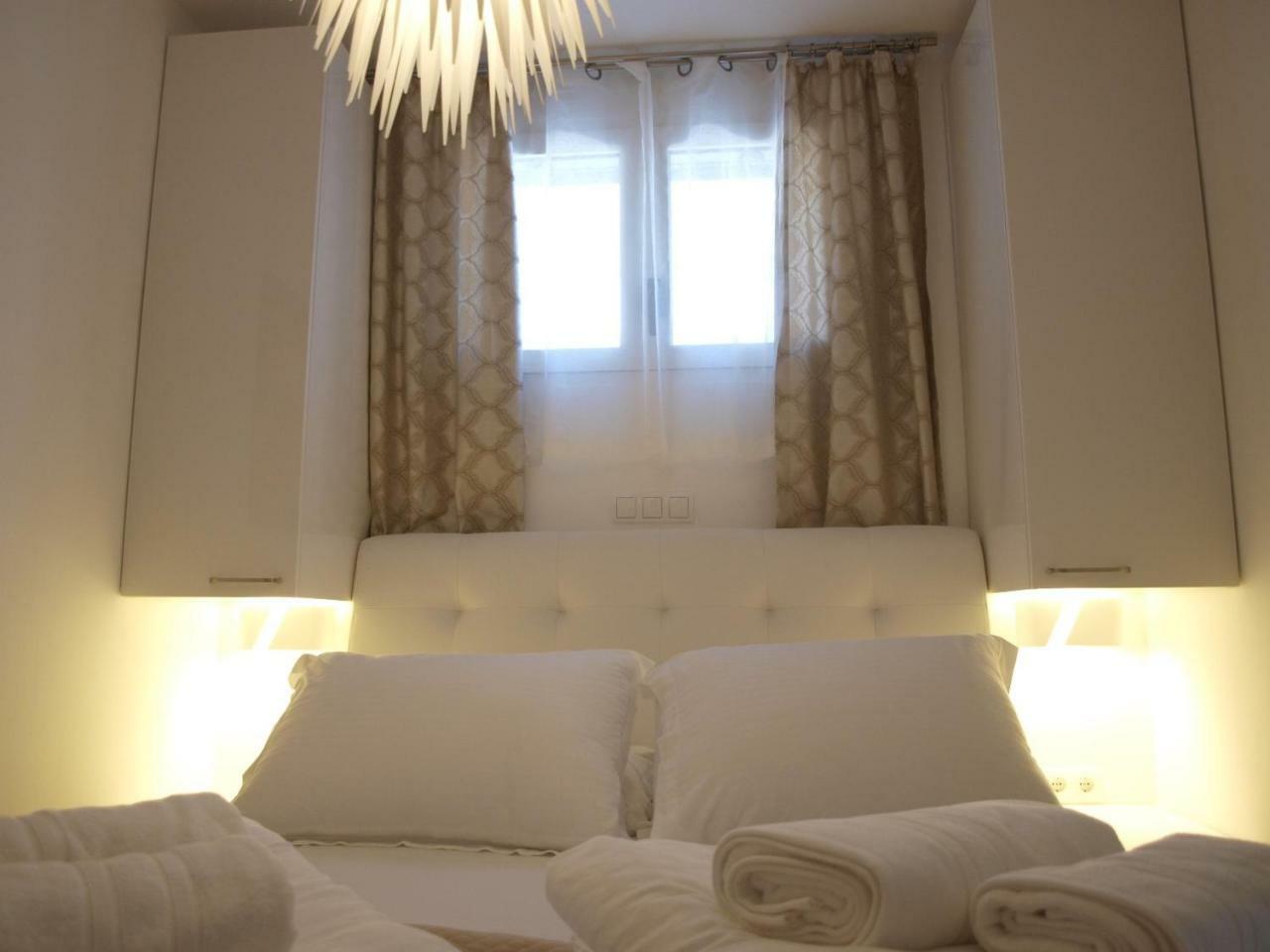 Holiday Hvar Lux Basina Exterior photo